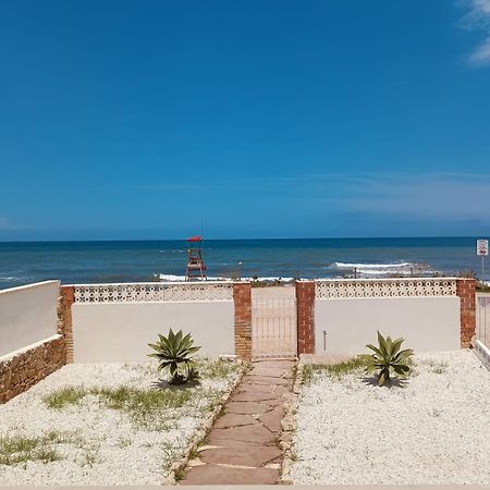 Vistas Y Terraza Panoramica Frente Al Mar En Denia, Las Rotas Bagian luar foto