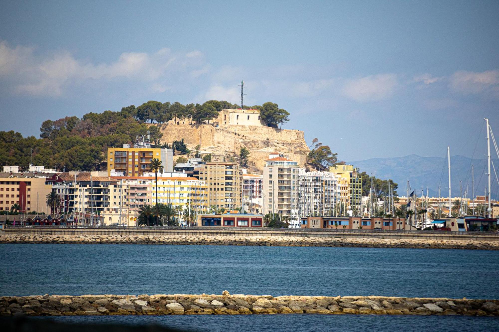 Vistas Y Terraza Panoramica Frente Al Mar En Denia, Las Rotas Bagian luar foto